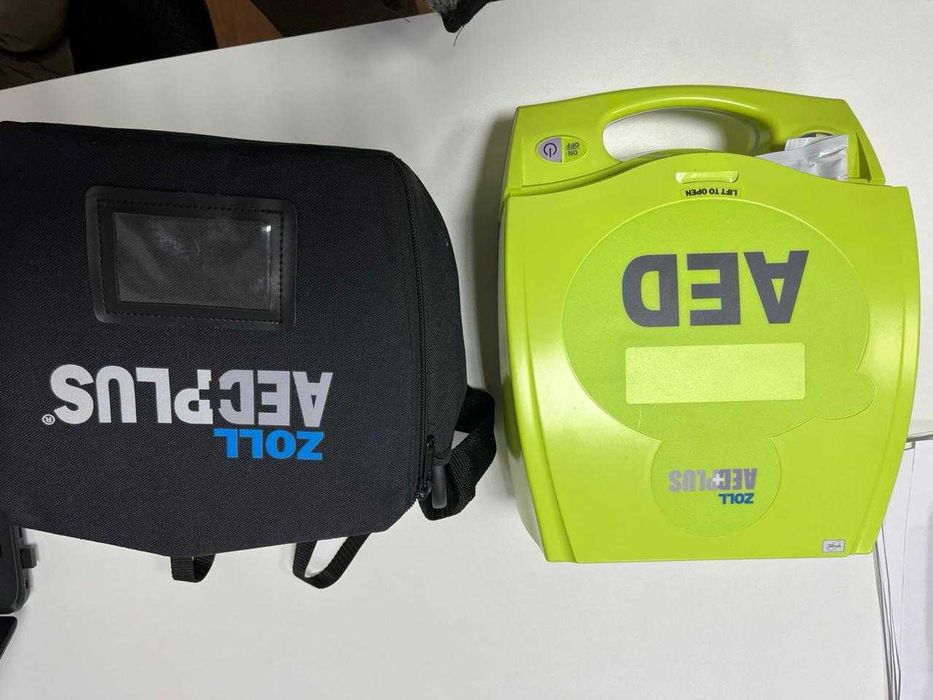 Дефибриллятор ZOLL AED Plus (новый, оригинал, США)