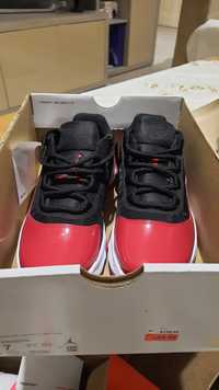 Vând adidași NOI Nike cu etichetă Air Jordan 11 cmft low
