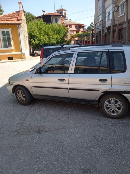 Mazda Demio отлична