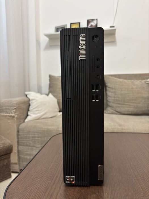 Deskstop Lenovo Thinkcentre M75s Gen 2/ Procesor AMD Ryzen 3 PRO 4350G