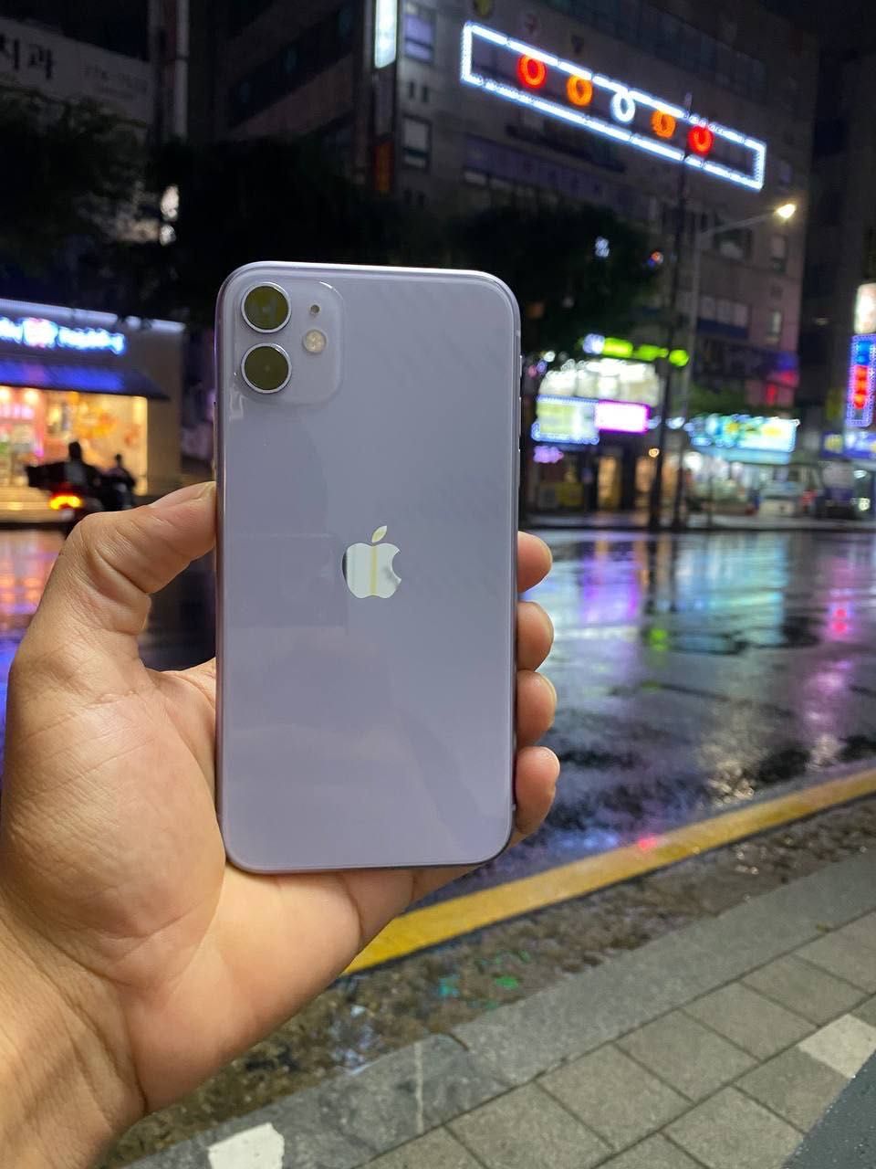 iPhone 11 в хорошем состоянии