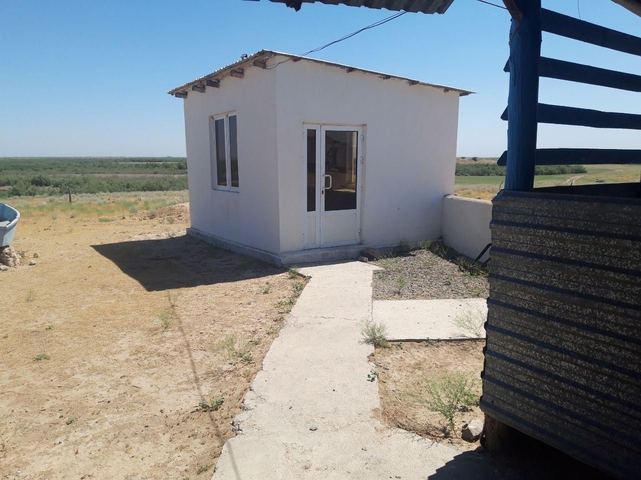 Джизакская. обл. АРНАСАЙ.. 220 км от Ташкента.