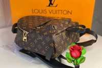 Rucsac Louis Vuitton new model, logo imprimat, saculet, eticheta