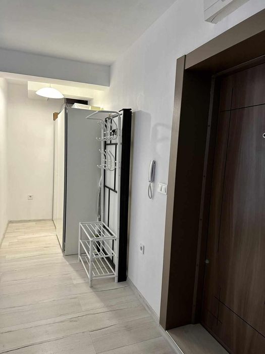 Двустаен апартамент, под наем, кв. Колхозен пазар