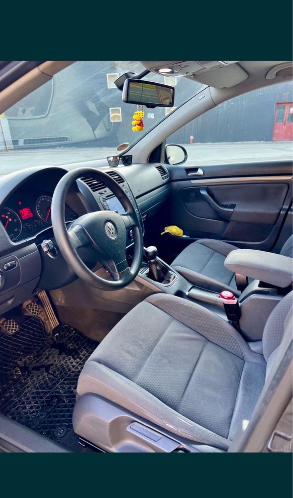 Vand golf 5 2.0 tdi 2006 Accept si schimb