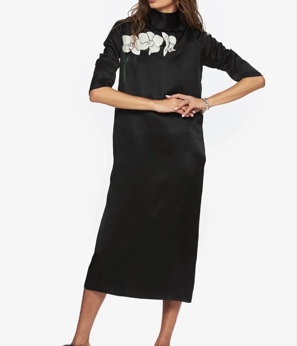 Rochie din matase neagra