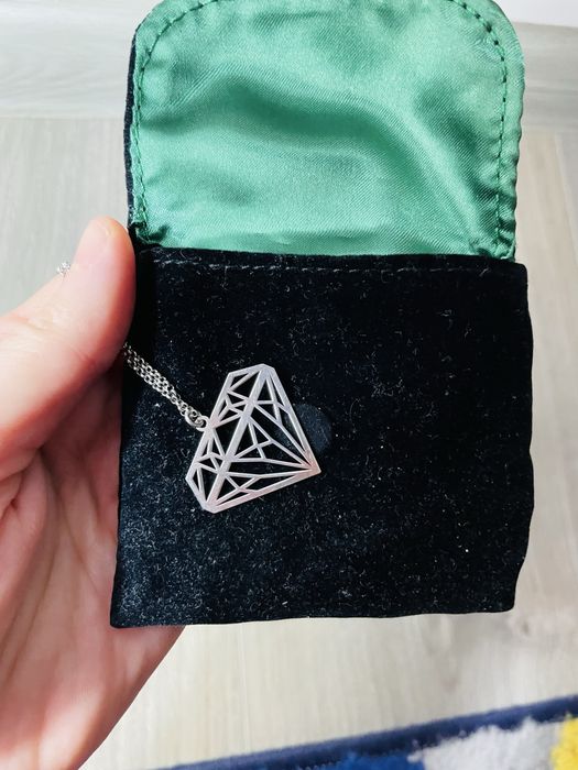 Lant de argint pandant in forma de diamant