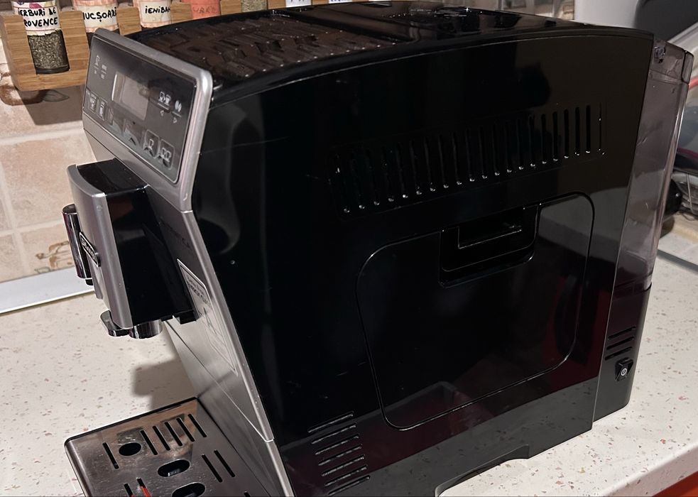 Espressor cu rasnita DeLonghi ETAM 29.660.SB 1450W Made in Italy