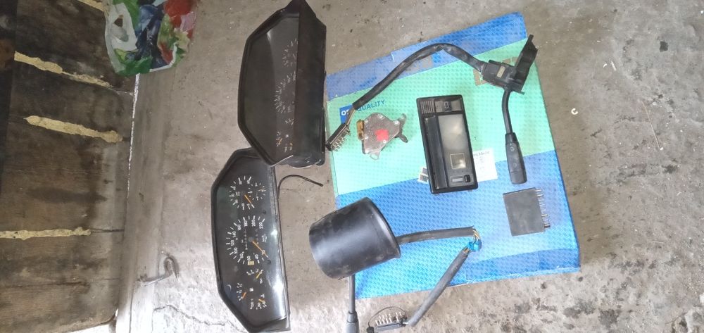 Продам запчасти на 124