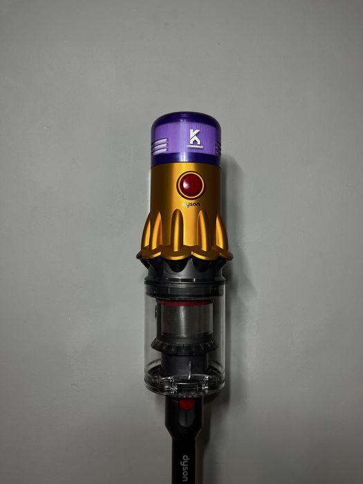 Dyson  V12  Slim