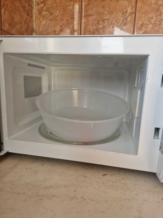 Cuptor cu microunde LG MS-1942E