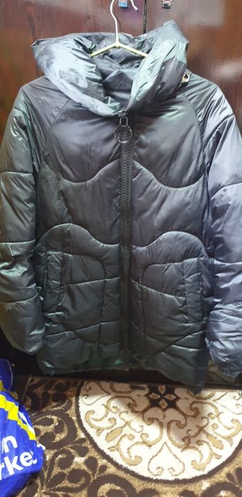 Продаётся куртка зимняя