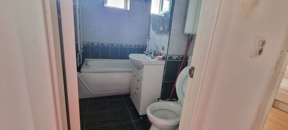 Apartament 3 camere-decomandat