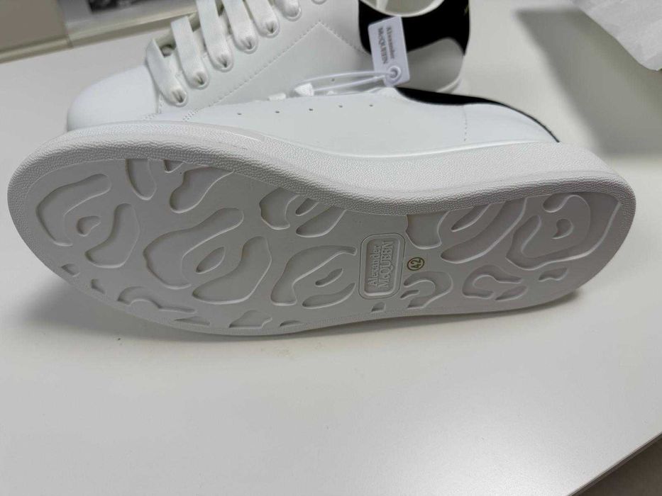 Adidasi Alexander McQueen