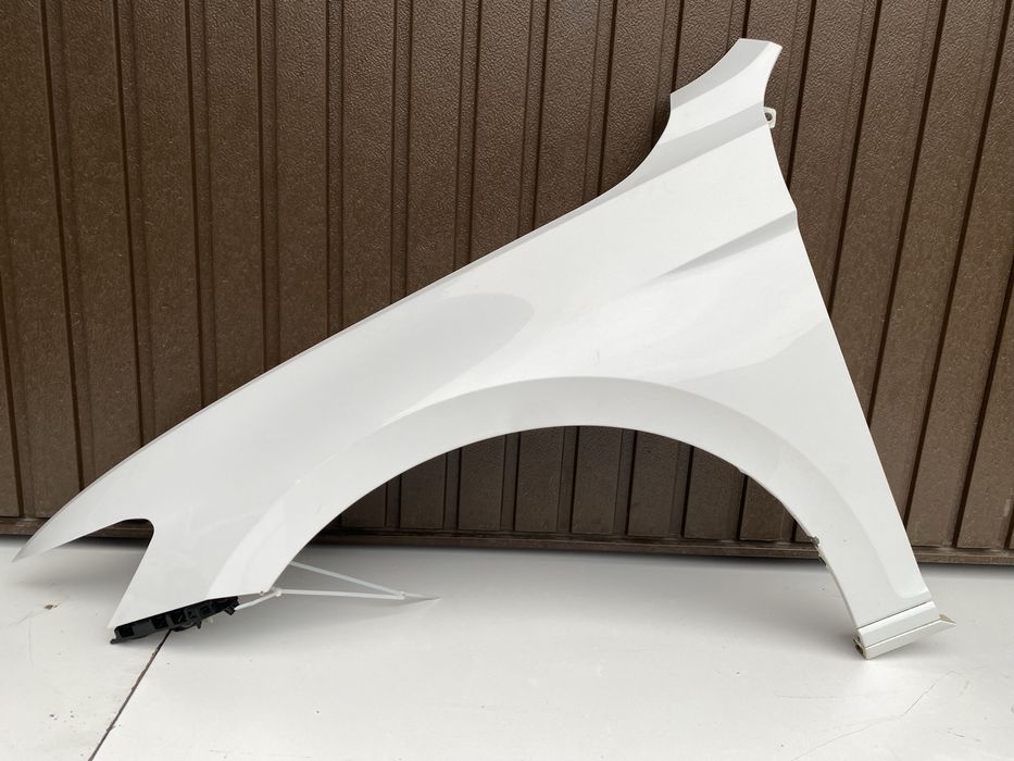 Aripa st fata vw Passat B8 LC9A  cu suporti si bandou 2015-2020