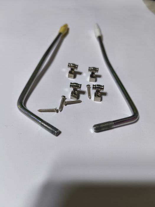 Ръчки за тремоло и държачи за струни