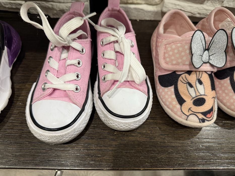 Пантофи размер 24 и 25