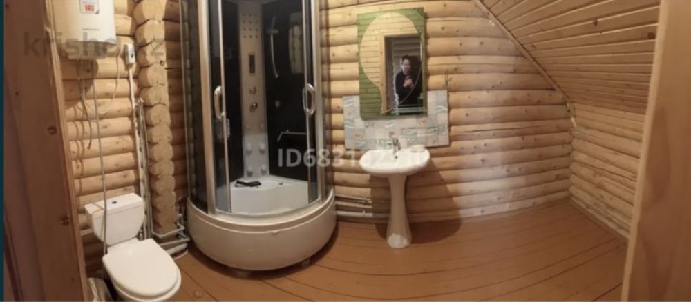 Коттедж с бассейном рядом с пляжем