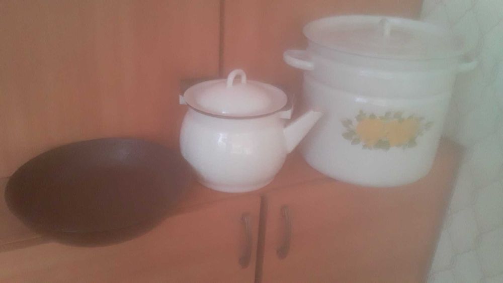 Кастрюля, сковородка, чайник.