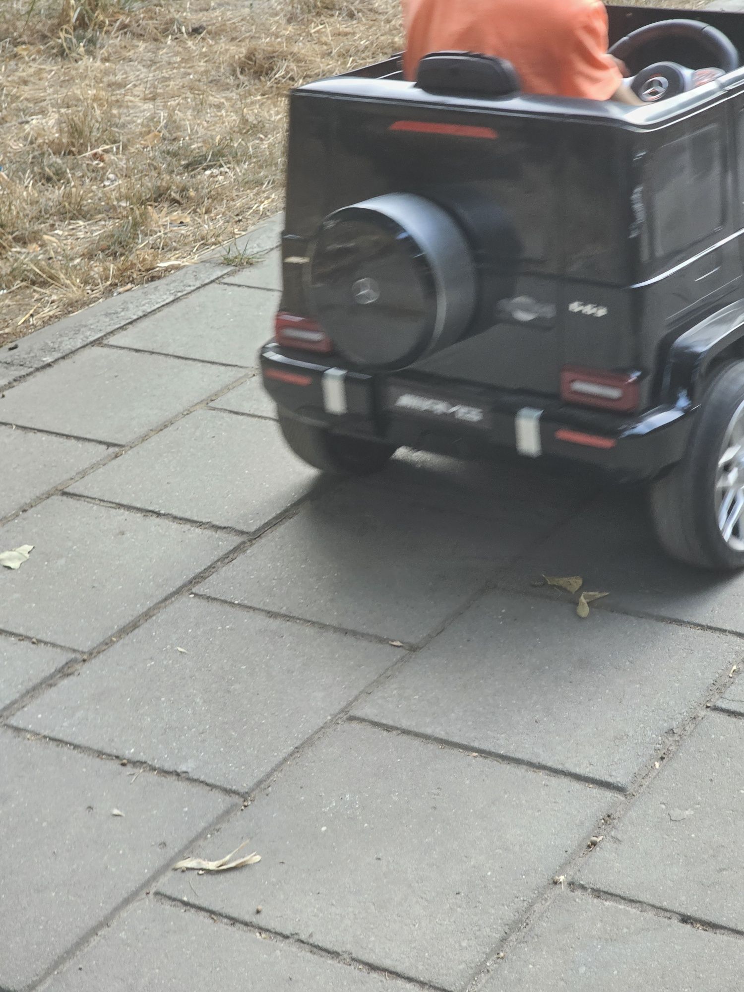 Акумулаторна кола Джип