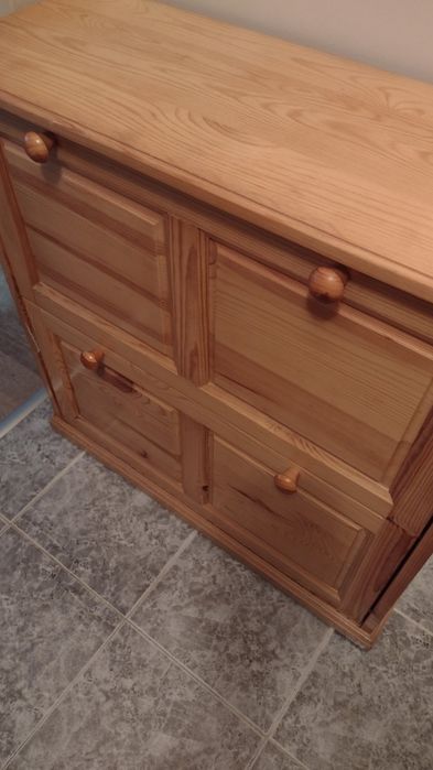 Шкаф за обувки и Закачалка