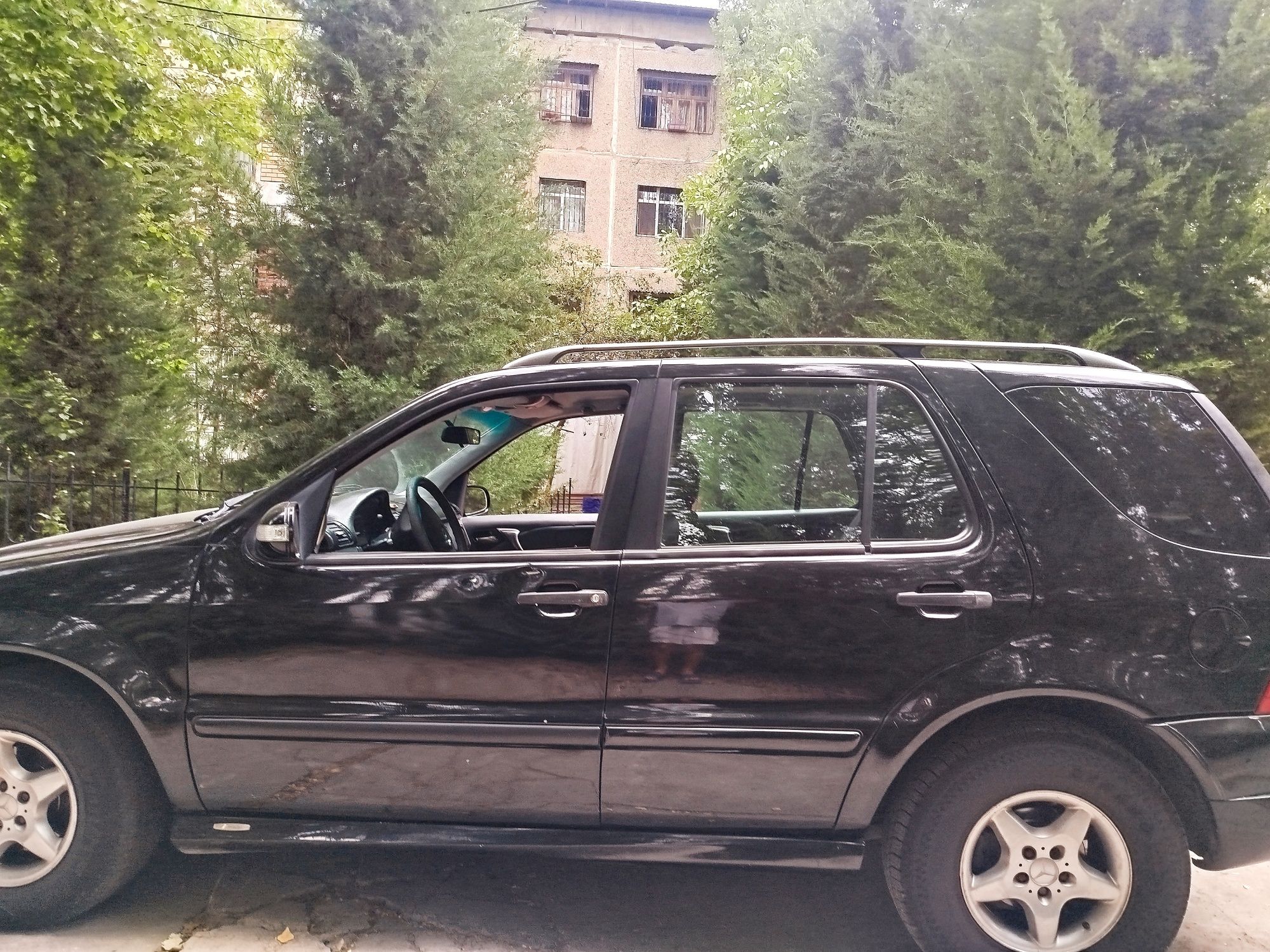 Мерседес Бенс МЛ320