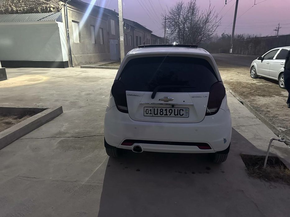 Spark 2011 yil navarot