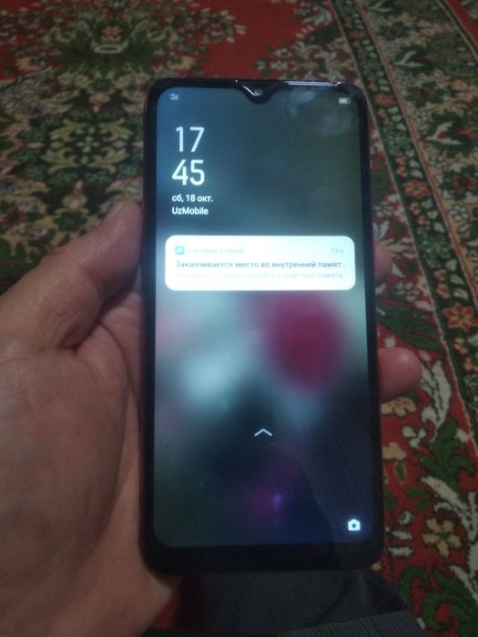 Со илади орро 1 к холати яхши 32гб 
•1 ta 22 dm razmerdagi snikers to’