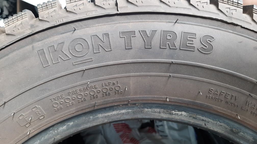 Зимние шины с шипами. Ikon tyres Nordman 5 - 185/70R14.