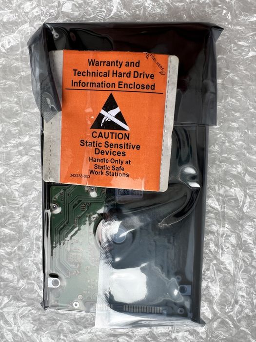 HPE 1.8TB 10K SAS серверный