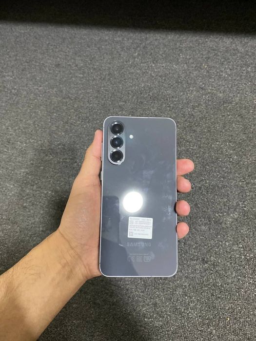 Samsung A56 с гарантии