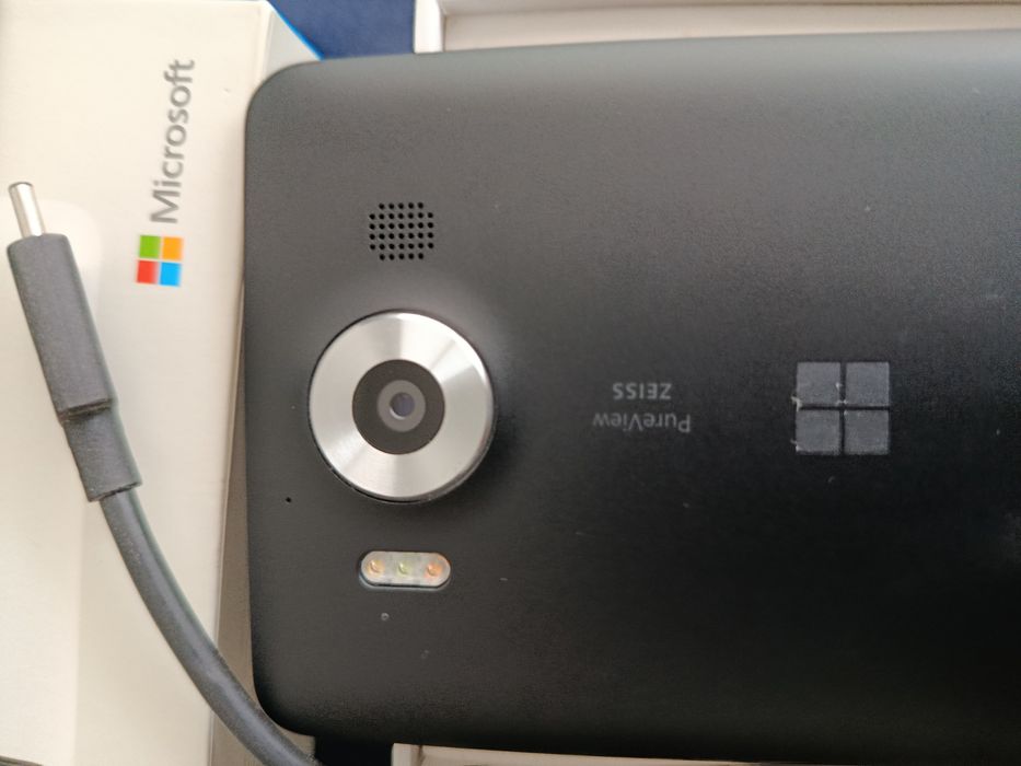 Nokia Lumia Microsoft 950 necodat , neblocat