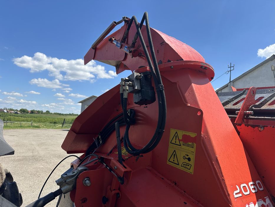 Tocător Paie Kuhn Primor 2060 M