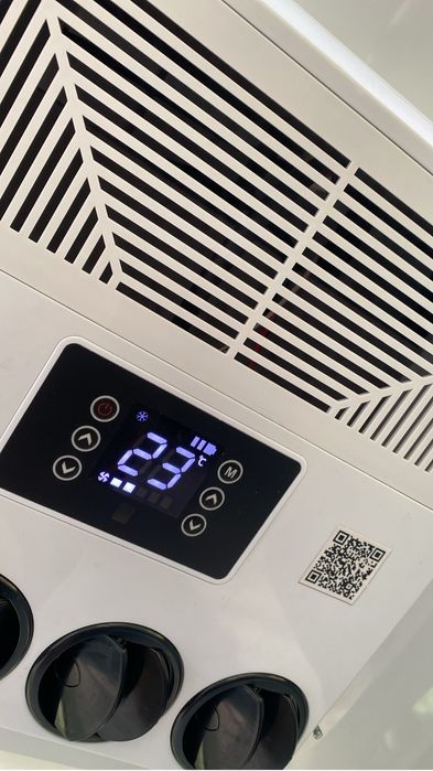 Excavator pe roti Tackeucki impecabil !!