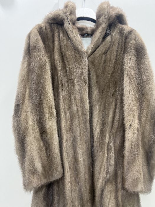 Норковая шуба с капюшоном