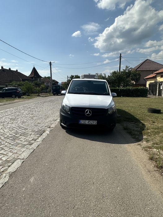 Vind mercedes vito frigorific in stare impecabila