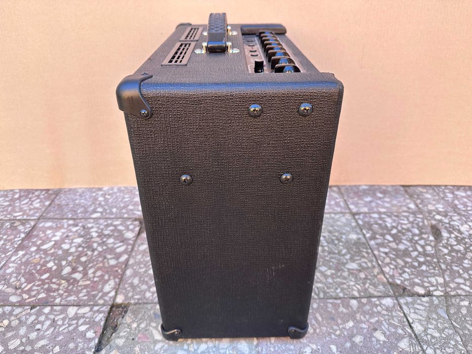 Amplificator cu modelare chitara VOX AD30VT Valvetronix 30W 10"