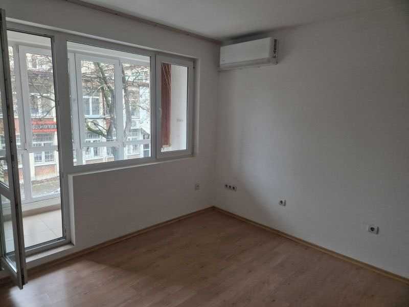 Дава се под наем Тристаен апартамент в София, Център - 102 кв.м за 612 € - Снимка #7