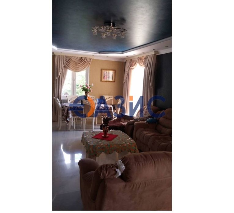 Продава се Къща в с. Кошарица, Област Бургас - 445 кв.м за 1057 €/кв.м - Снимка #12