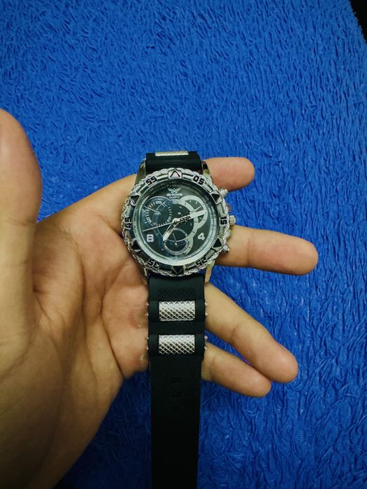 Сағат Жаңа,4000 тенгеге сатып алғам.