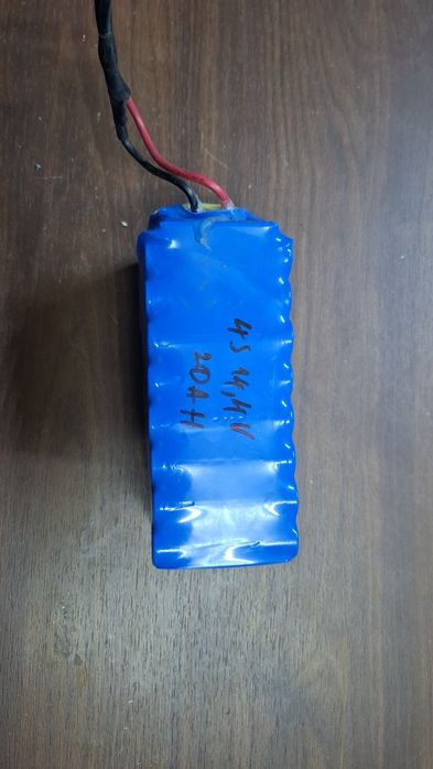 Baterii li-ion navomodel pe comanda