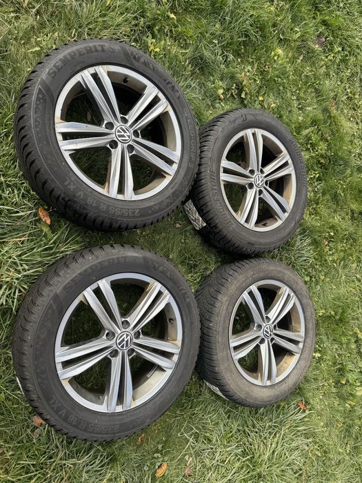 Anvelope iarna 235 55 18,jante R-line originale VW