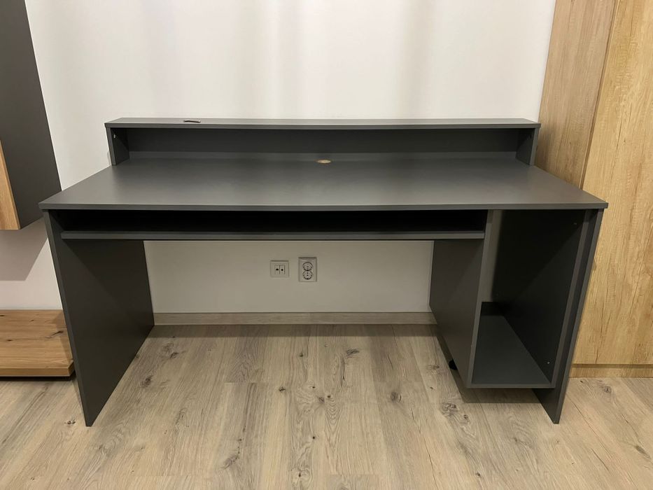 Vând mobilă dormitor nouă