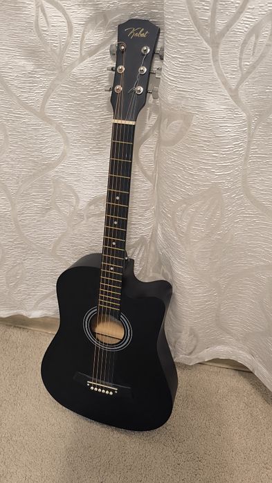 акустическая гитара