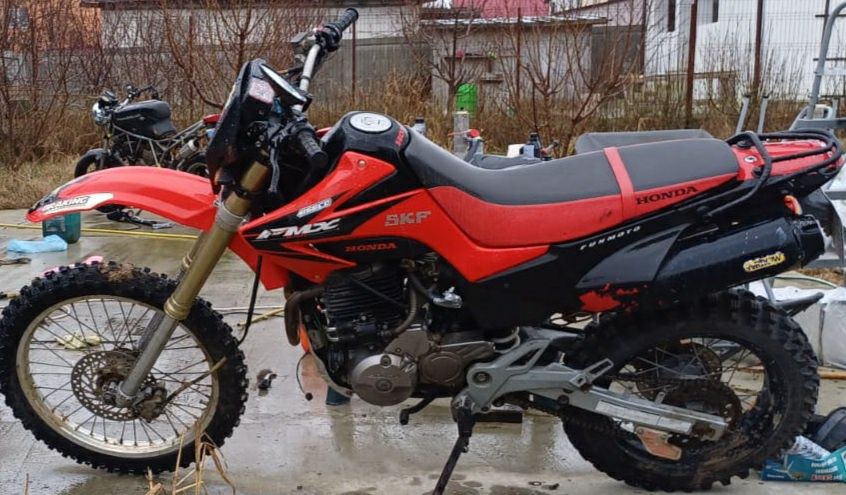 Honda FMX 650 Enduro/ Supermoto-- Valabil o săptămână plec din tara!