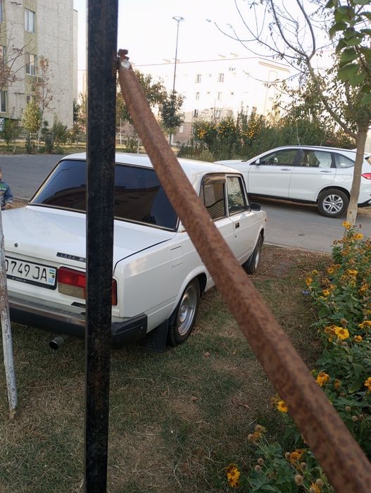 ВАЗ 2107 сотилади