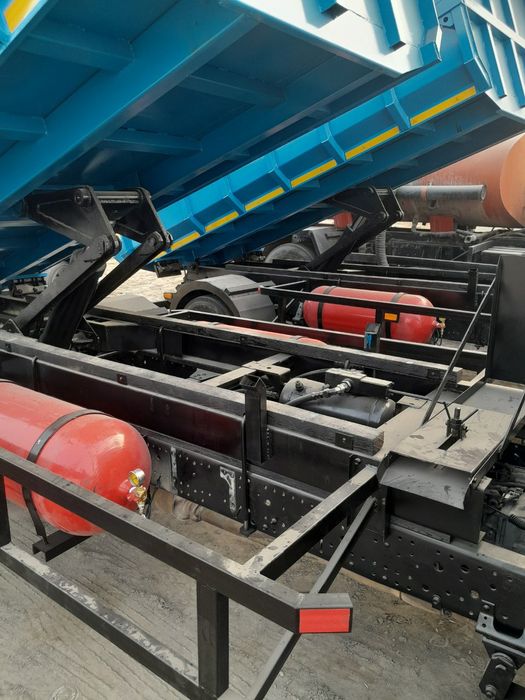 Автобусдан терилган йили 2010