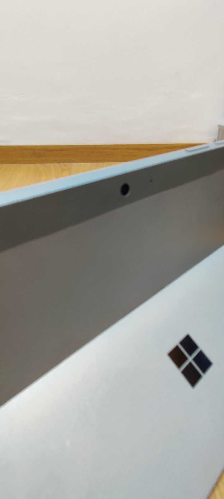 Microsoft Surface Go 1825 Commercial Intel Pentium/8RAM/128SSD