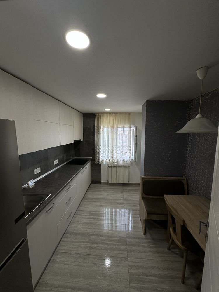 Apartament de inchiriat