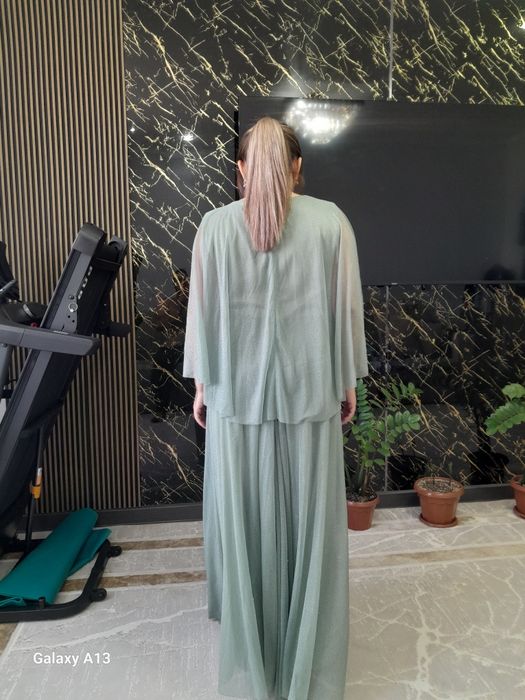 Продам шикарное платье.